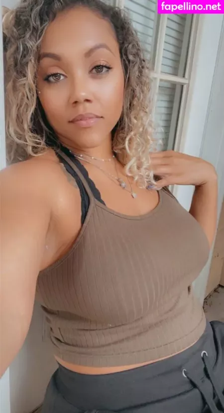 Nickole1022 OnlyFans Thumbnail #Glm3uMCkZA