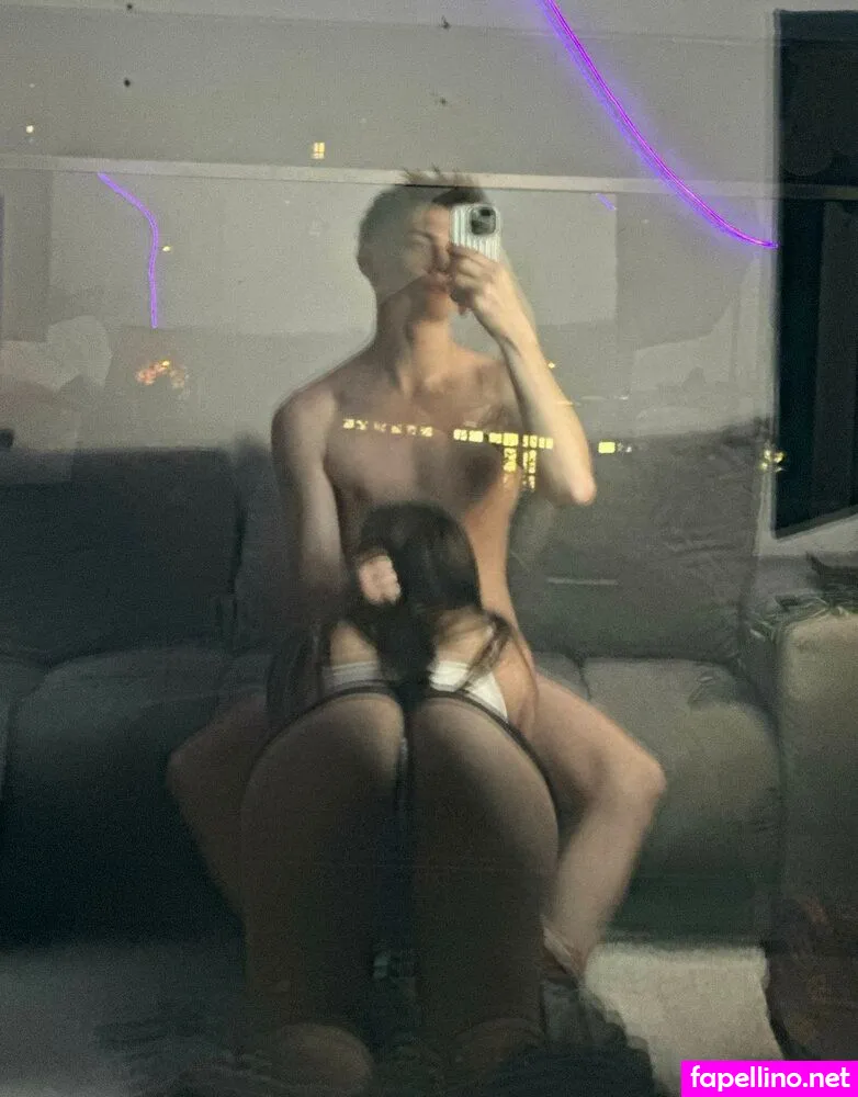 nickxclaire, xclairyx Nude Leaked OnlyFans Photo #9SB5cWXdao