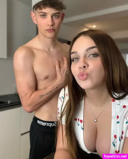 Nickxclaire OnlyFans Thumbnail #KW1cfIKdrz