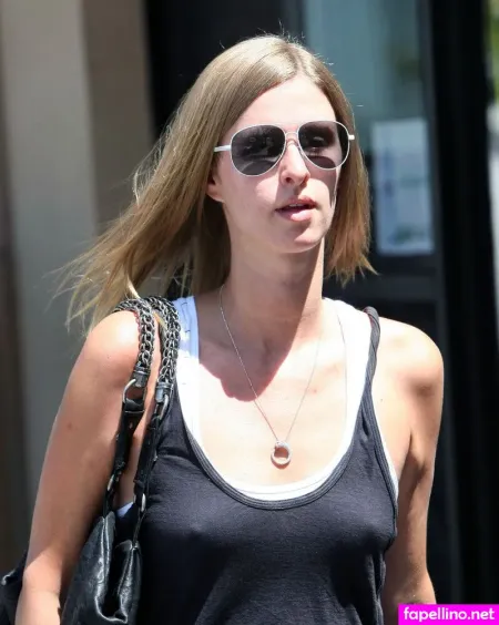 Nicky Hilton OnlyFans Thumbnail #I3sBhfvMVp