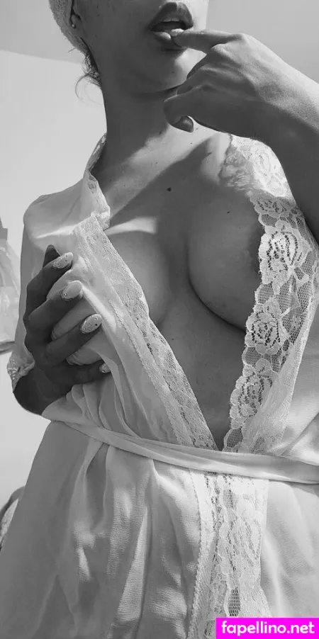 Nickydamille OnlyFans Thumbnail #XigOzm0rnb