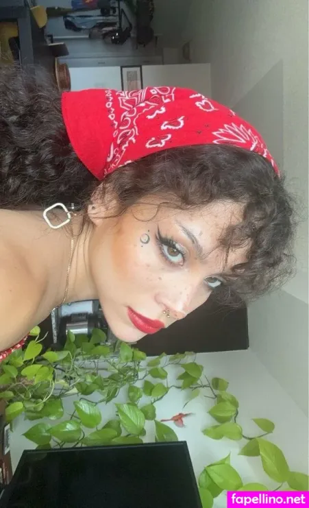 Nickynotnicole OnlyFans Thumbnail #5J4M7Hmp5I