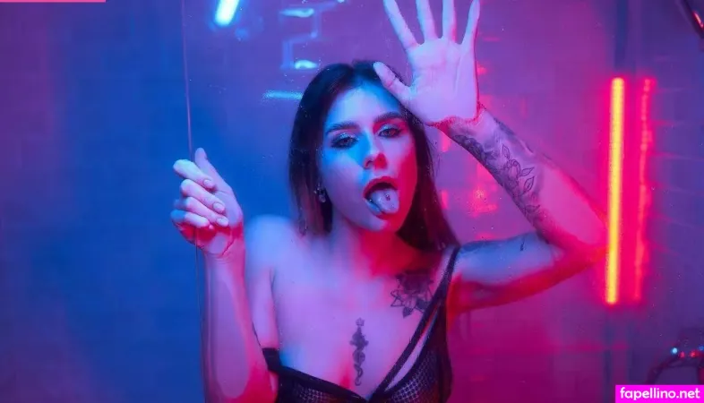 Nickyringirl OnlyFans Thumbnail #AkXGHXxbeL