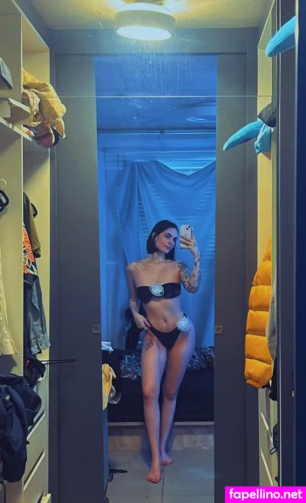 915073626, Nicole echenique, _valinaaaaaaa, nico_eche Nude Leaked OnlyFans Photo #0D525jXXQ5