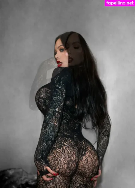 Nicol Lovee OnlyFans Thumbnail #bLchhPGdF4