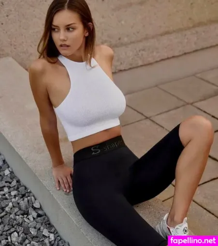 Nicolacavanis OnlyFans Thumbnail #9BUHMhNlMn