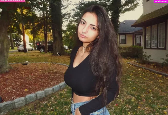 Nicolaravee OnlyFans Thumbnail #YpLtRbwGBW