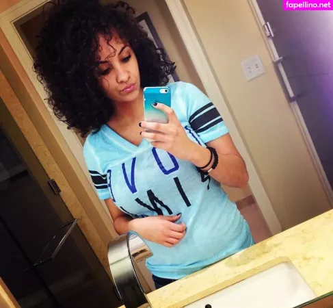 Nicole A Foster OnlyFans Thumbnail #2hxDqSBdud