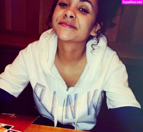 Nicole A Foster OnlyFans Thumbnail #umbfwJX4AO