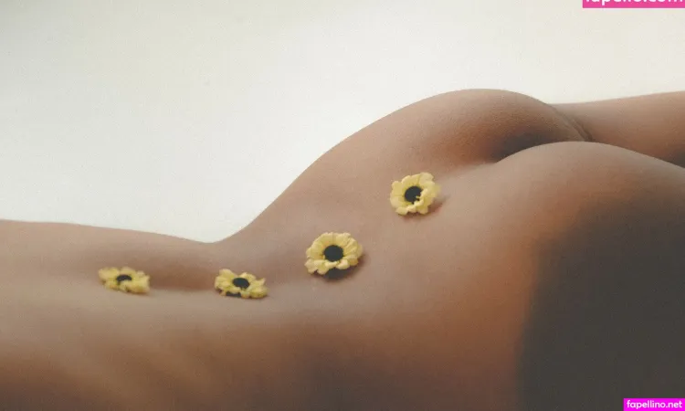 Nicole Akonchong OnlyFans Thumbnail #oM2uIDJ8Qf