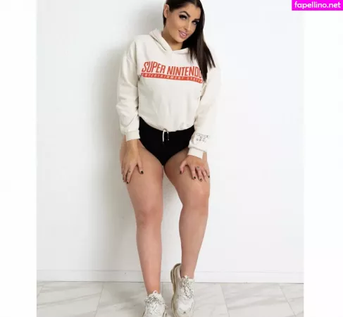 Nicole Andrievich OnlyFans Thumbnail #9a00QoJIqp