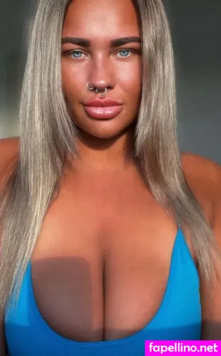 Nicole Barker OnlyFans Thumbnail #2RcLKaI67b