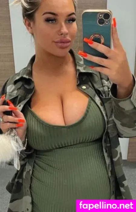 Nicole Barker OnlyFans Thumbnail #GWtBogw1A0