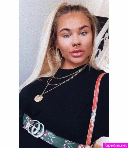 Nicole Barker OnlyFans Thumbnail #pepm43dMPz