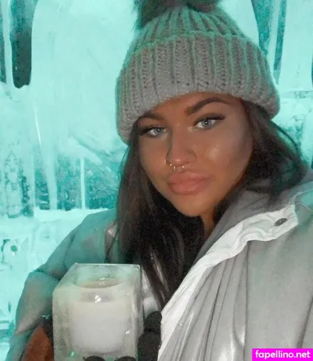 Nicole Barker OnlyFans Thumbnail #yyD1jR682a