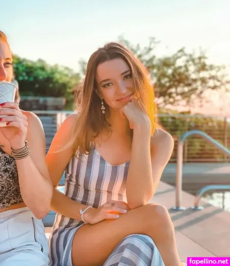 Nicole Brydon Bloom OnlyFans Thumbnail #Z4A6fRWMzw