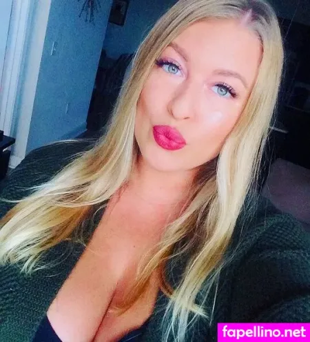 Nicole C OnlyFans Thumbnail #0C3PYI6Hot