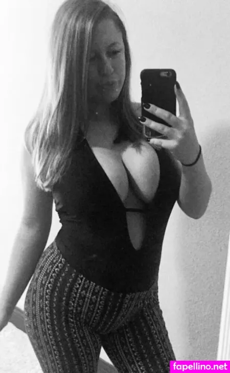 Nicole C OnlyFans Thumbnail #MJjPG1l8Ns