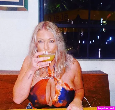 Nicole C OnlyFans Thumbnail #YFu3N2oeTb