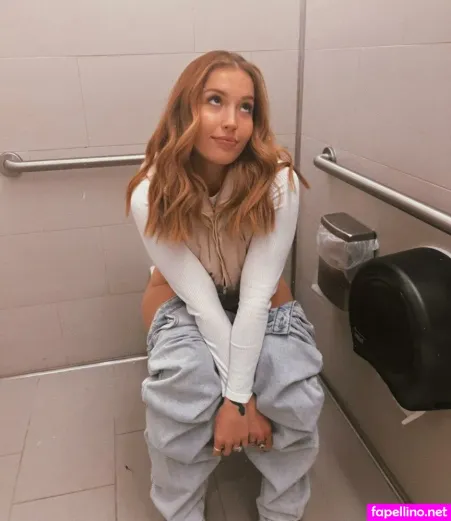Nicole Carly OnlyFans Thumbnail #8j1qtvdBAO