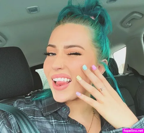 Nicole Carly OnlyFans Thumbnail #hWhL9srjVt