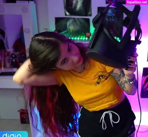 Nicole Diretora OnlyFans Thumbnail #M0TyRXV9bS