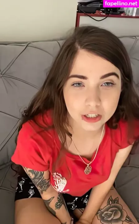 Nicole Diretora OnlyFans Thumbnail #RHtWM8lexr
