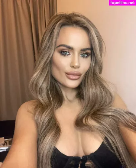 Nicole Farrell Glasgow OnlyFans Thumbnail #0JLsX6qmso