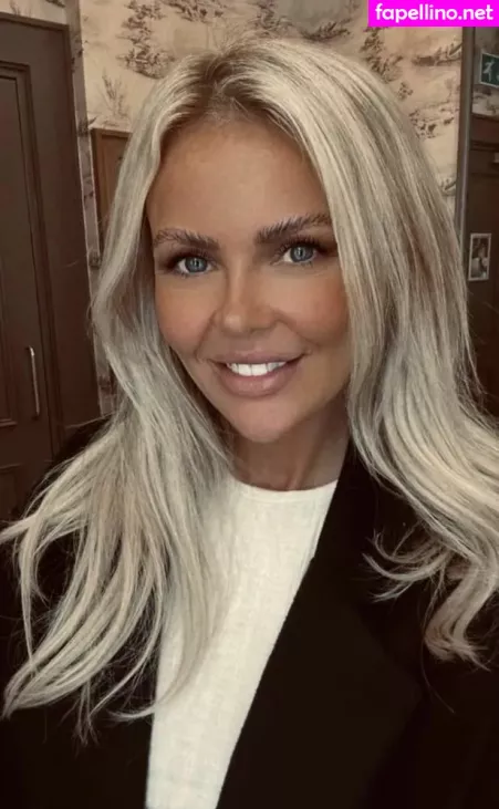 Nicole Farrell Glasgow OnlyFans Thumbnail #6GumEwgbn0