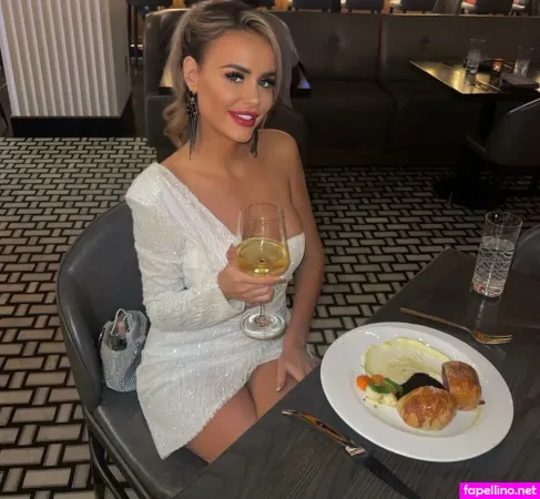 Nicole Farrell OnlyFans Thumbnail #fiRc1ug6mn