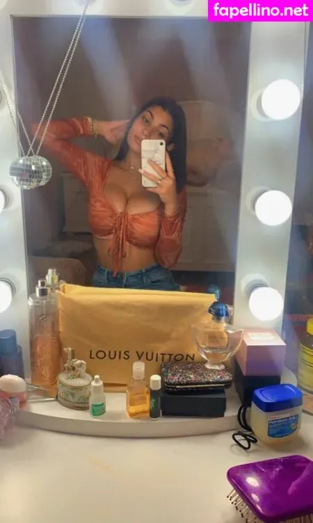 Nicole Fatone OnlyFans Thumbnail #1TkKg3rnW7
