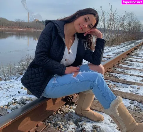 Nicole Fatone OnlyFans Thumbnail #i1FQ9lzapg