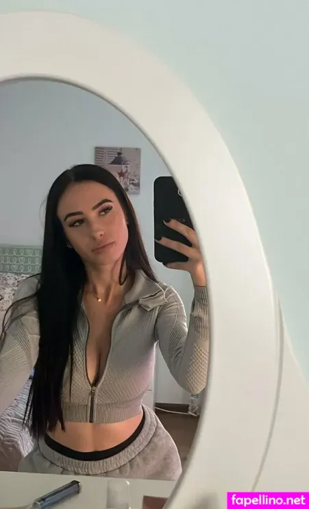 Nicole Kylie OnlyFans Thumbnail #Gd8wWdyFej