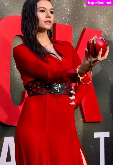 Nicole Maines OnlyFans Thumbnail #wTf65WpQ6h