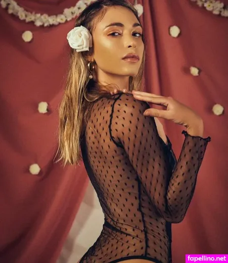 Nicole Marcheggiano OnlyFans Thumbnail #4PAq6Yj32M