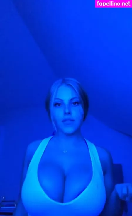 Nicole Osak OnlyFans Thumbnail #ZbGUZBN5Pu