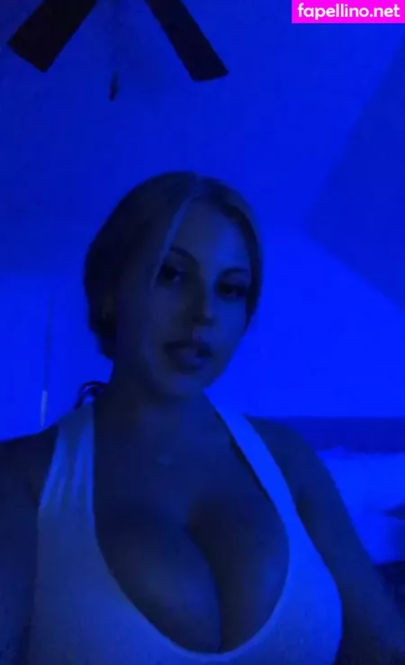 Nicole Osak OnlyFans Thumbnail #mAmcPDKm6j