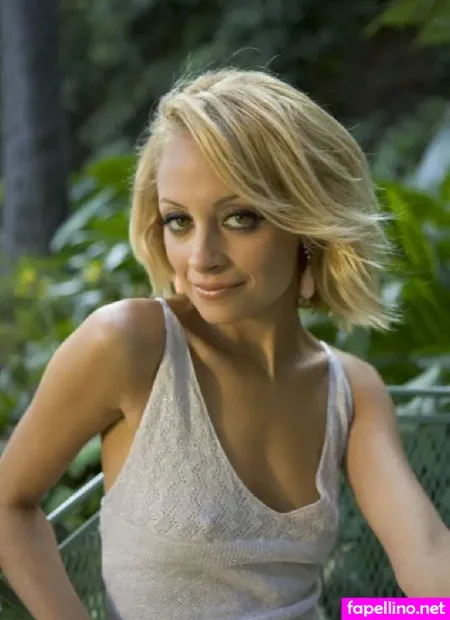 Nicole Richie OnlyFans Thumbnail #8qHN6dv80S