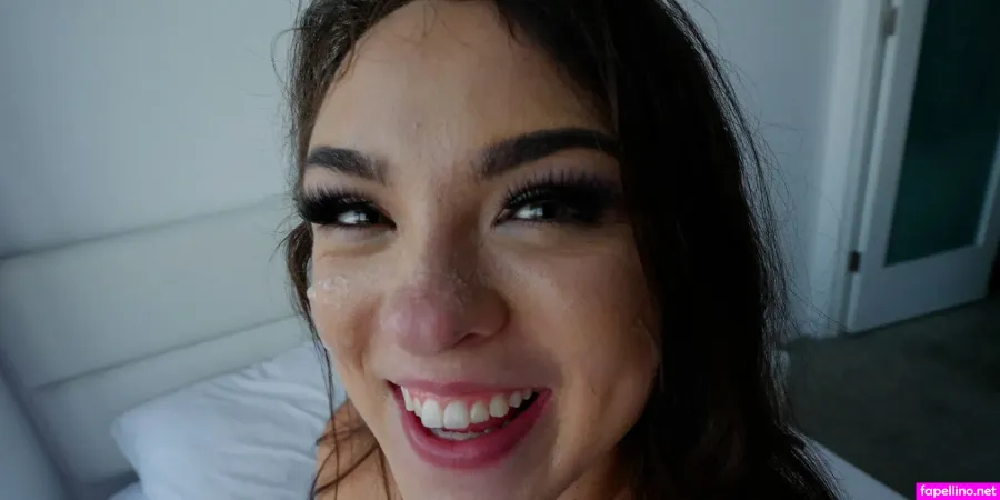 Nicole Sage Main Profile Photo