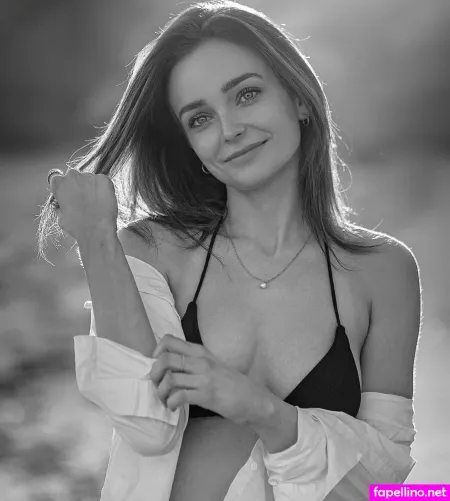 Nicole Schtte OnlyFans Thumbnail #apavtQs946