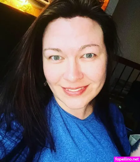 Nicole Schwenk OnlyFans Thumbnail #fkdnaAZPjW