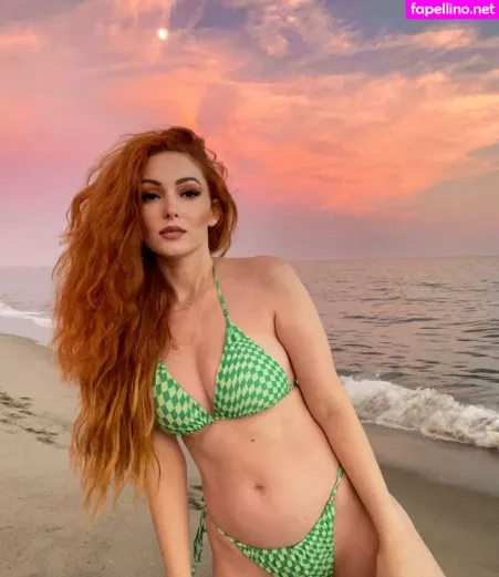 Nicole Simone OnlyFans Thumbnail #HugsRTJYCc