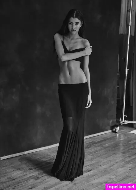 Nicole Summers OnlyFans Thumbnail #zfmciWUuok