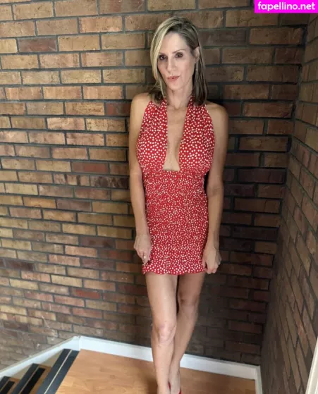 Nicole Suzanne OnlyFans Thumbnail #cAS0DjgNkn