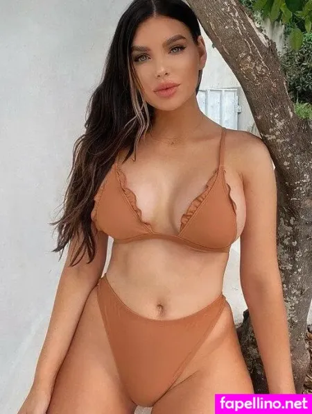 Nicole Thorne 1 OnlyFans Thumbnail #KjwwzHJwee