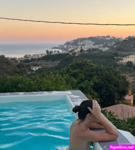 Nicole Wallace OnlyFans Thumbnail #JOzUKwmPCO