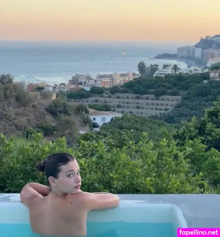 Nicole Wallace OnlyFans Thumbnail #ndhR8dmo8T