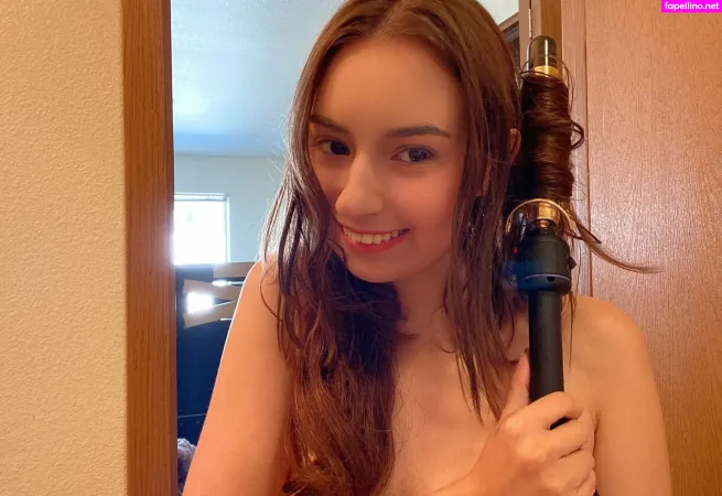 Nicoleauclairfree OnlyFans Thumbnail #dCmqx4UBVk