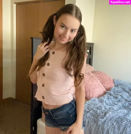 Nicoleauclairfree OnlyFans Thumbnail #yereP4vSC2