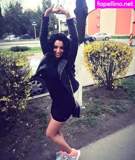 Nicolebella OnlyFans Thumbnail #zNYzZjwIyF